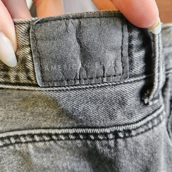 AEO Highest Rise Mom Jean Distressed Gray Size 6 Long - Picture 10 of 14
